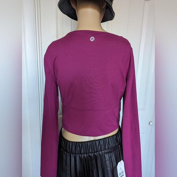 NWT Core IO dark purple Open Front Long Sleeve Crop Top Size Medium. - Picture 2 of 13